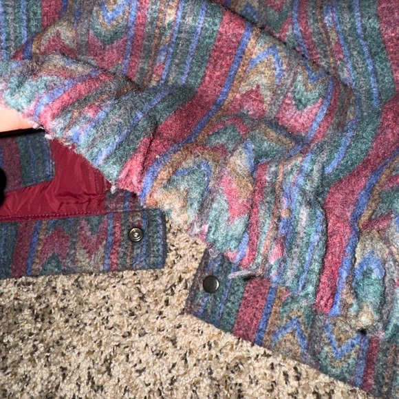 Vintage Walls Insulated Jacket - Picture 7 of 9